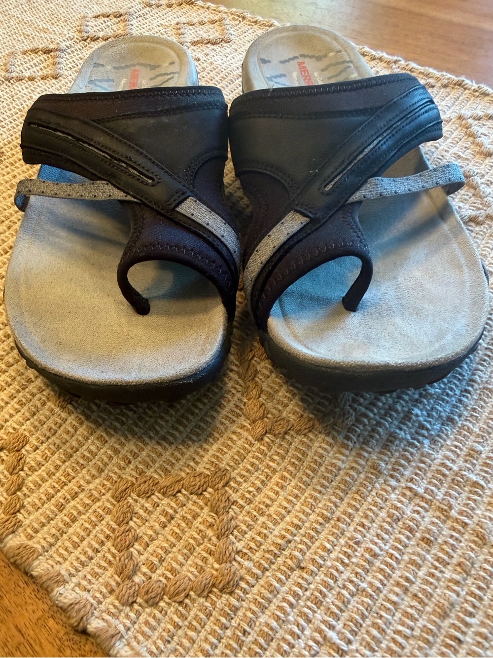 Merrell Black and Gray Terran Post II black sandals - Picture 2 of 7